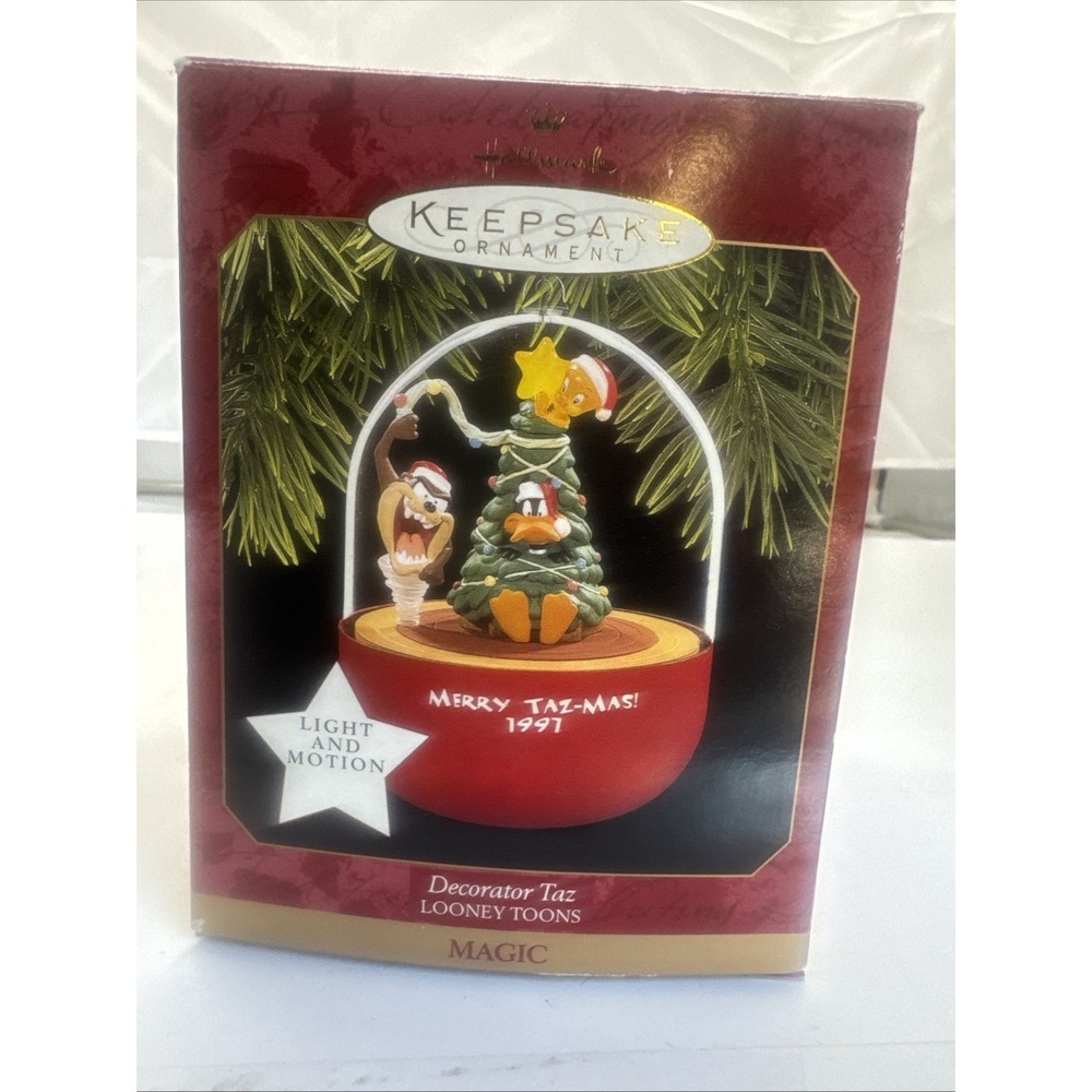 Looney Toons Decorator Taz 1997 Hallmark Ornament QLX7502 - Light and Motion NEW